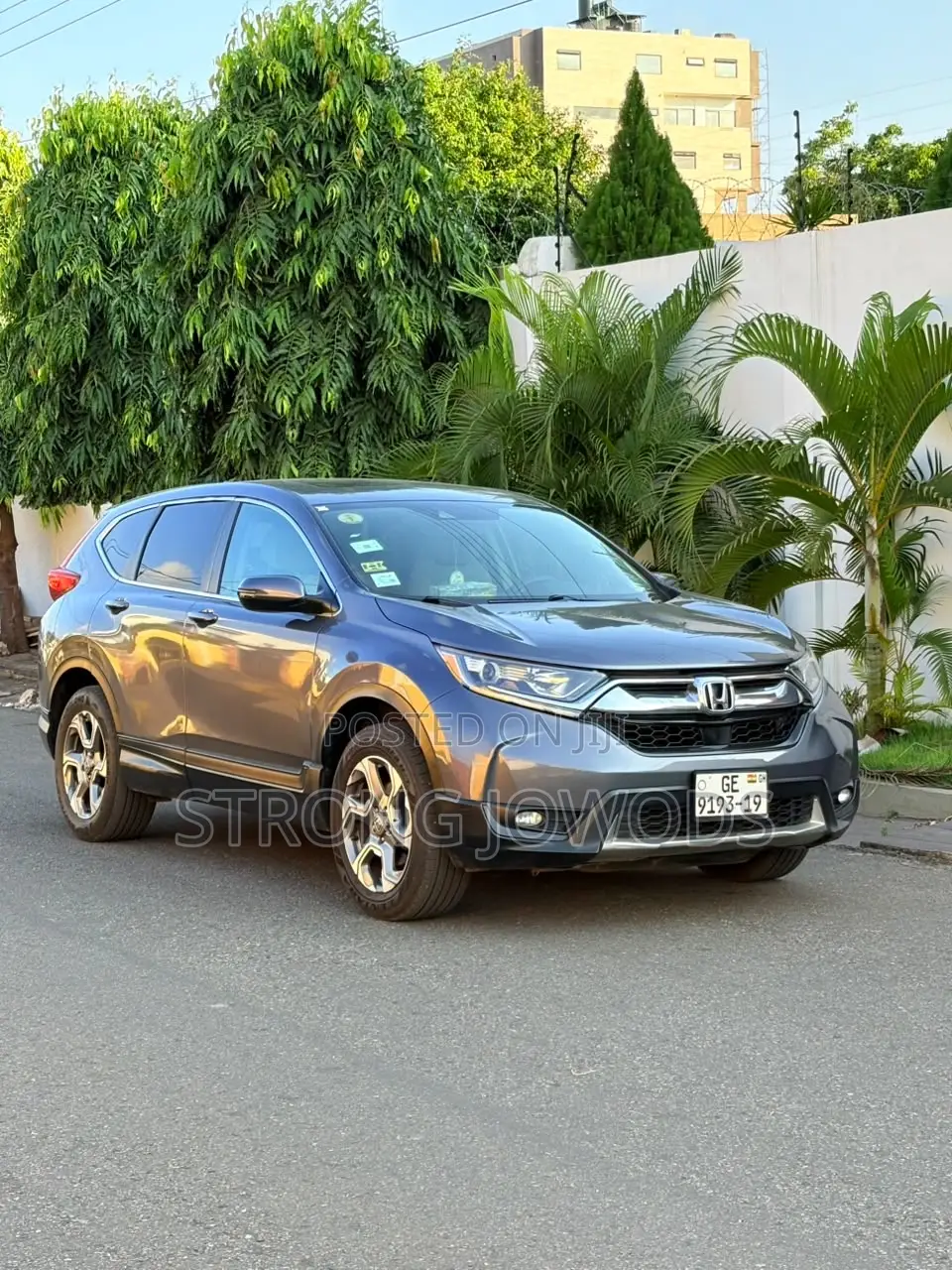 Honda CR-V Touring 4dr SUV AWD (1.5L 4cyl CVT) 2017 Gray
