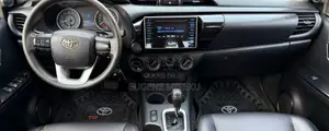 Toyota Hilux 2016 Silver