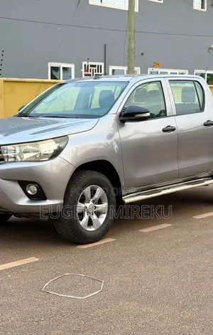 Toyota Hilux 2016 Silver