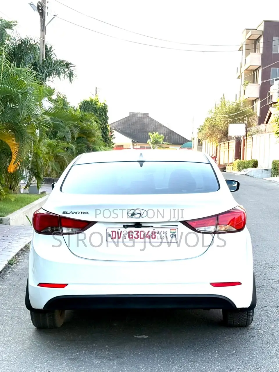 Hyundai Elantra Limited PZEV 4dr Sedan (1.8L 4cyl 6A) 2015 White