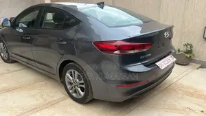 Hyundai Elantra Value Edition Sedan FWD (2.0L 4cyl 6A) 2017 Gray