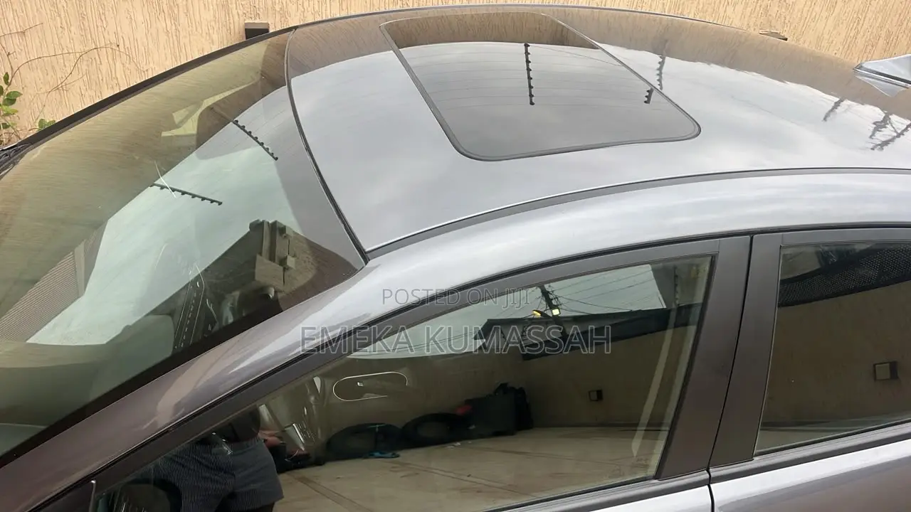Hyundai Elantra Value Edition Sedan FWD (2.0L 4cyl 6A) 2017 Gray