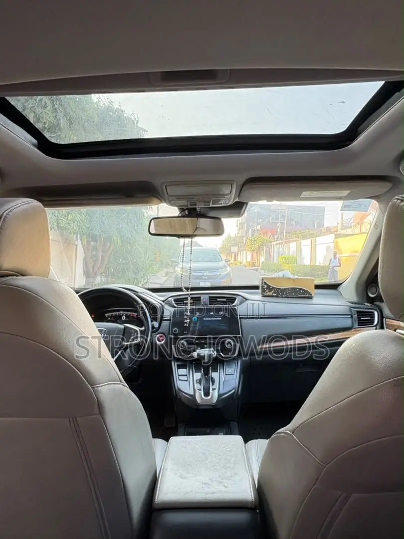 Honda CR-V Touring AWD 2018 Gray