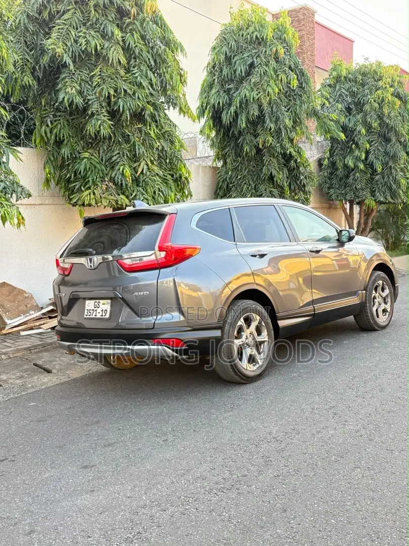 Honda CR-V Touring AWD 2018 Gray