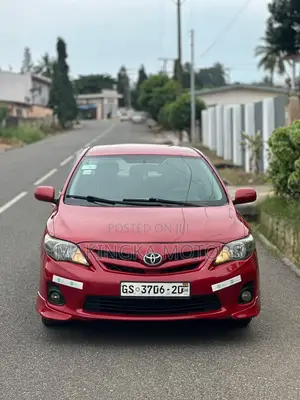 Toyota Corolla S 4dr Sedan (1.8L 4cyl 4A) 2013 Red