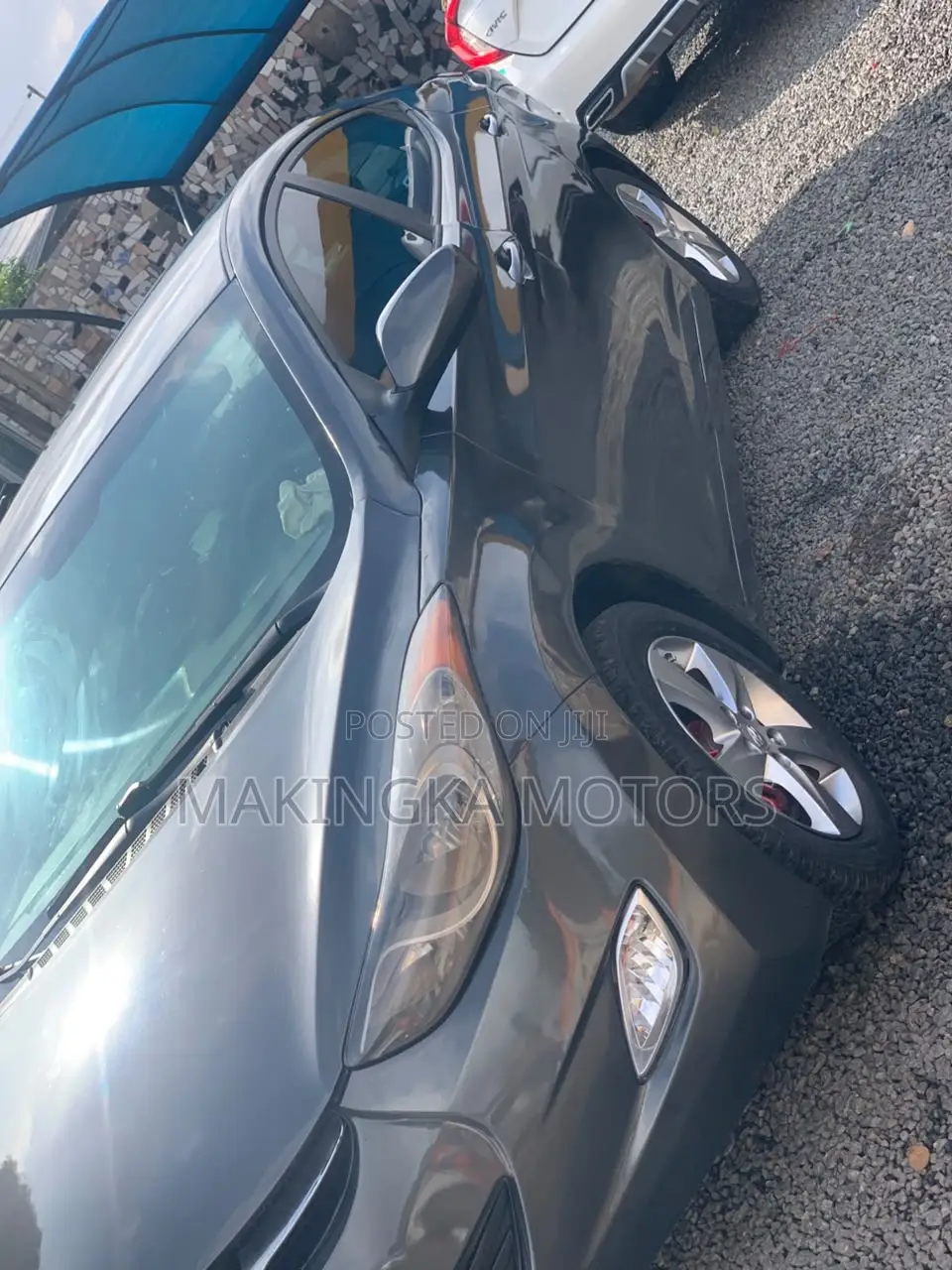 Hyundai Elantra GLS Sedan FWD (1.8L 4cyl 6M) 2013 Gray