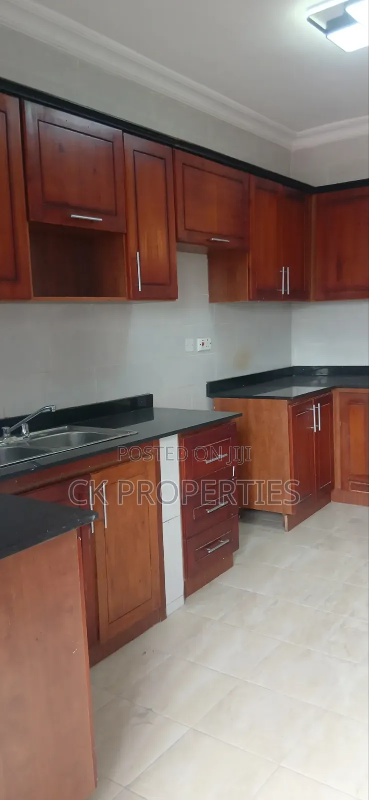 3bdrm Apartment in Parakuo Estate for rent