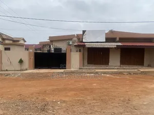 2bdrm House in Housing Down for rent