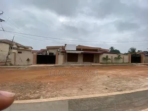 2bdrm House in Housing Down for rent