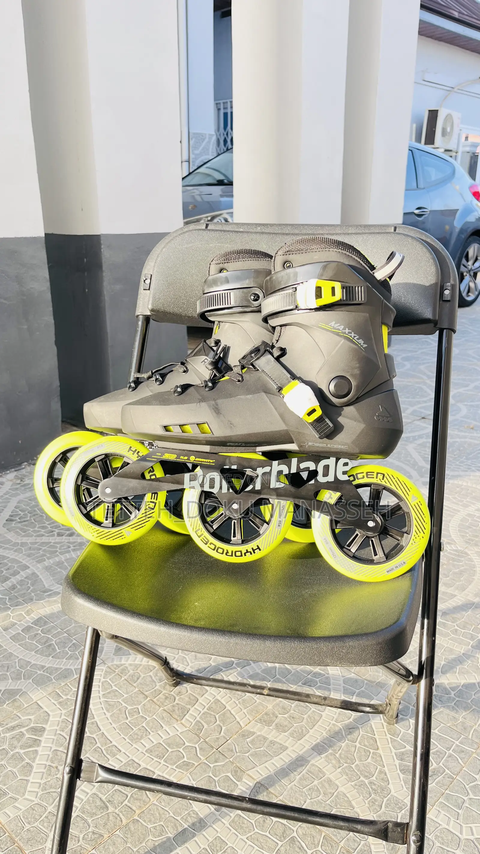 Adults Inline Skate