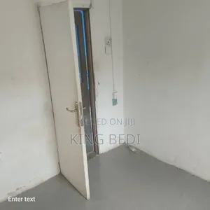 1bdrm House in King'S Properties, Madina for rent