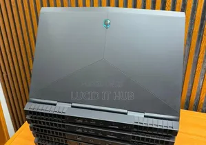 Laptop Alienware 17 R5 16GB Intel Core i7 SSD 512GB