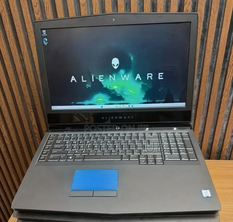 Laptop Alienware 17 R5 16GB Intel Core i7 SSD 512GB