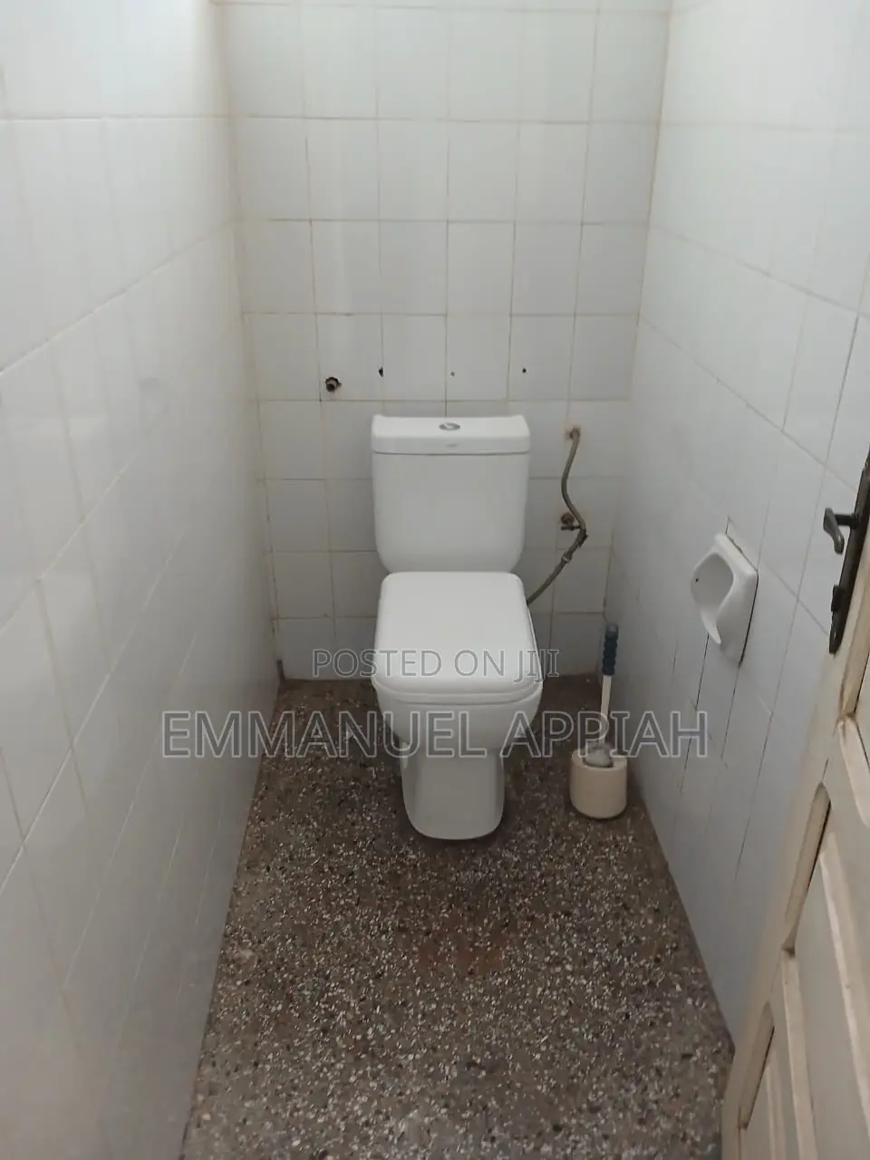 4bdrm Apartment in Awoshei, Awoshie for rent