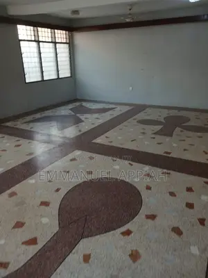 4bdrm Apartment in Awoshei, Awoshie for rent