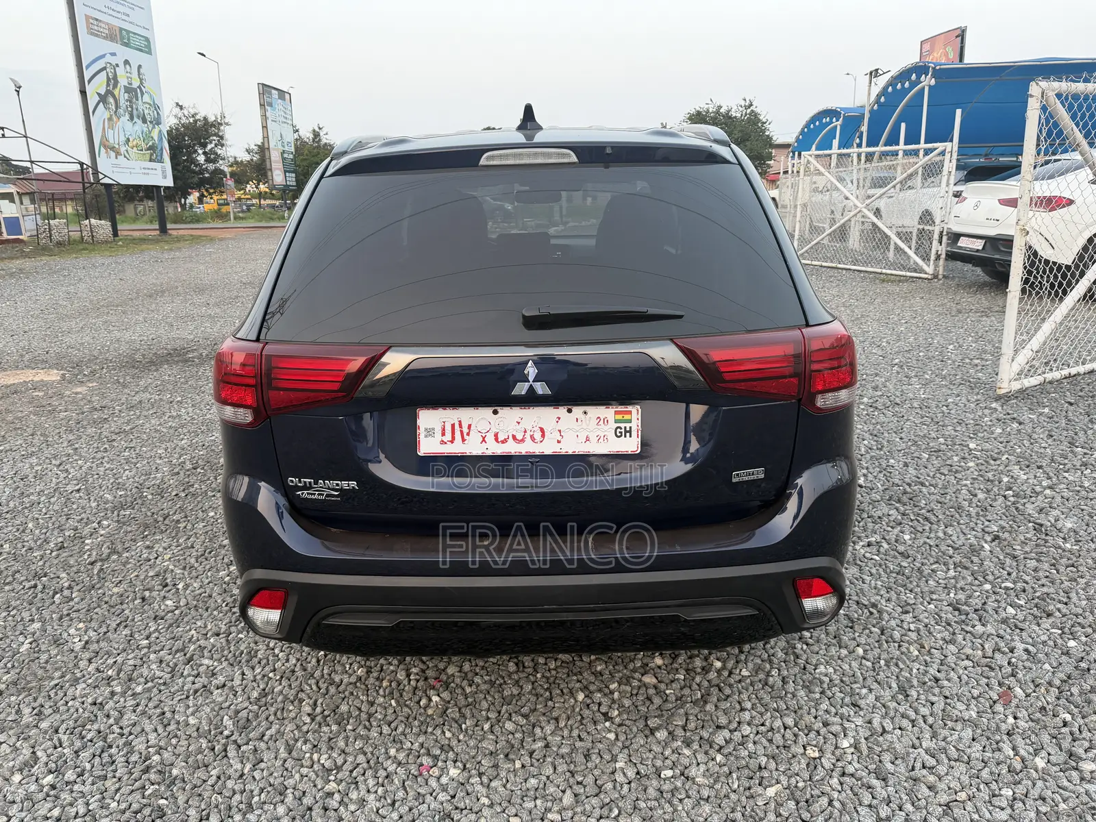 Mitsubishi Outlander SEL FWD 2020 Black