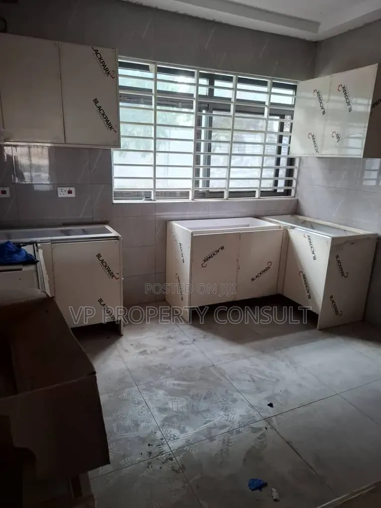 3bdrm Apartment in Kanda for rent
