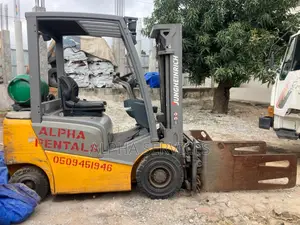 Jungheinrich Forklift With Clamp Attachment