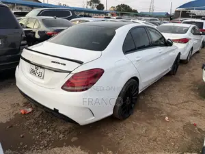 Mercedes-Benz C300 Sport 4Matic Sedan AWD (2.0L 4cyll 7A) 2016 White