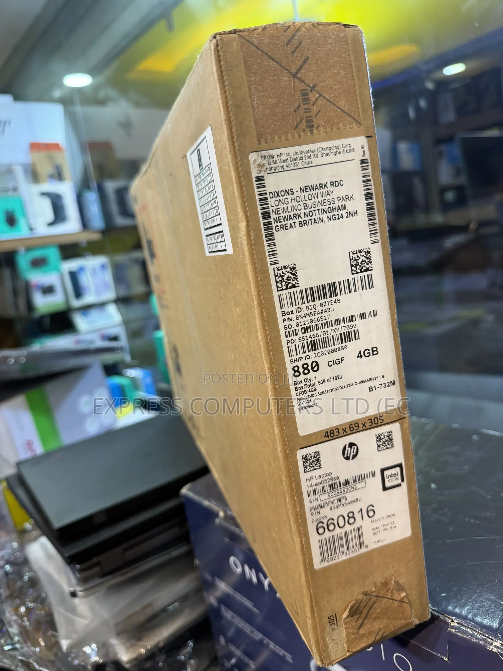 New Laptop HP 14-ep0063 8GB Intel Core i5 SSD 256GB