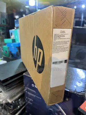New Laptop HP 14-ep0063 8GB Intel Core i5 SSD 256GB