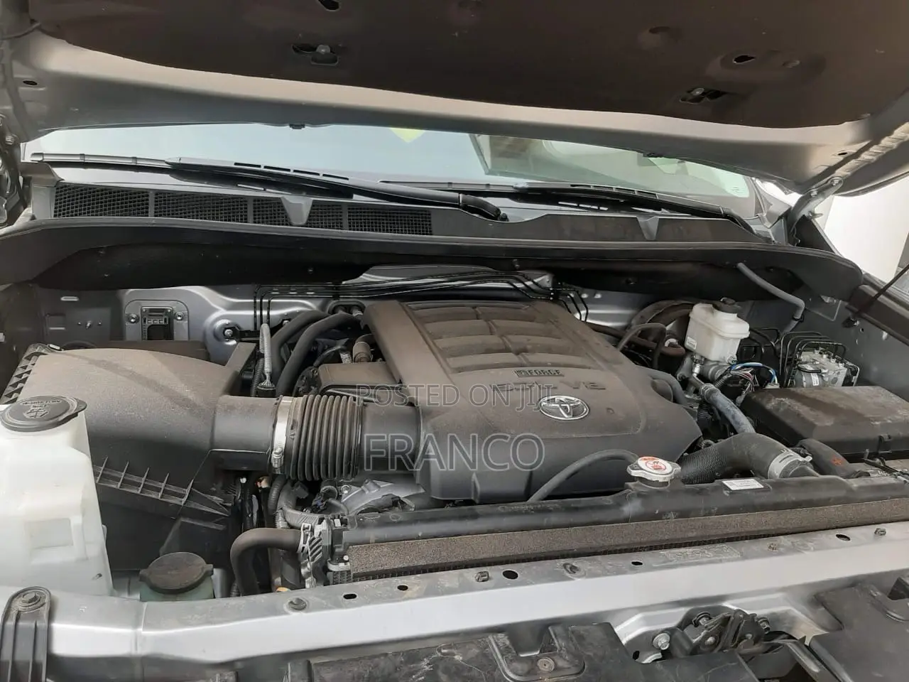 Toyota Tundra 1794 5.7L V8 w/FFV 4x2 CrewMax 5.6 ft. box 145.7 in. WB