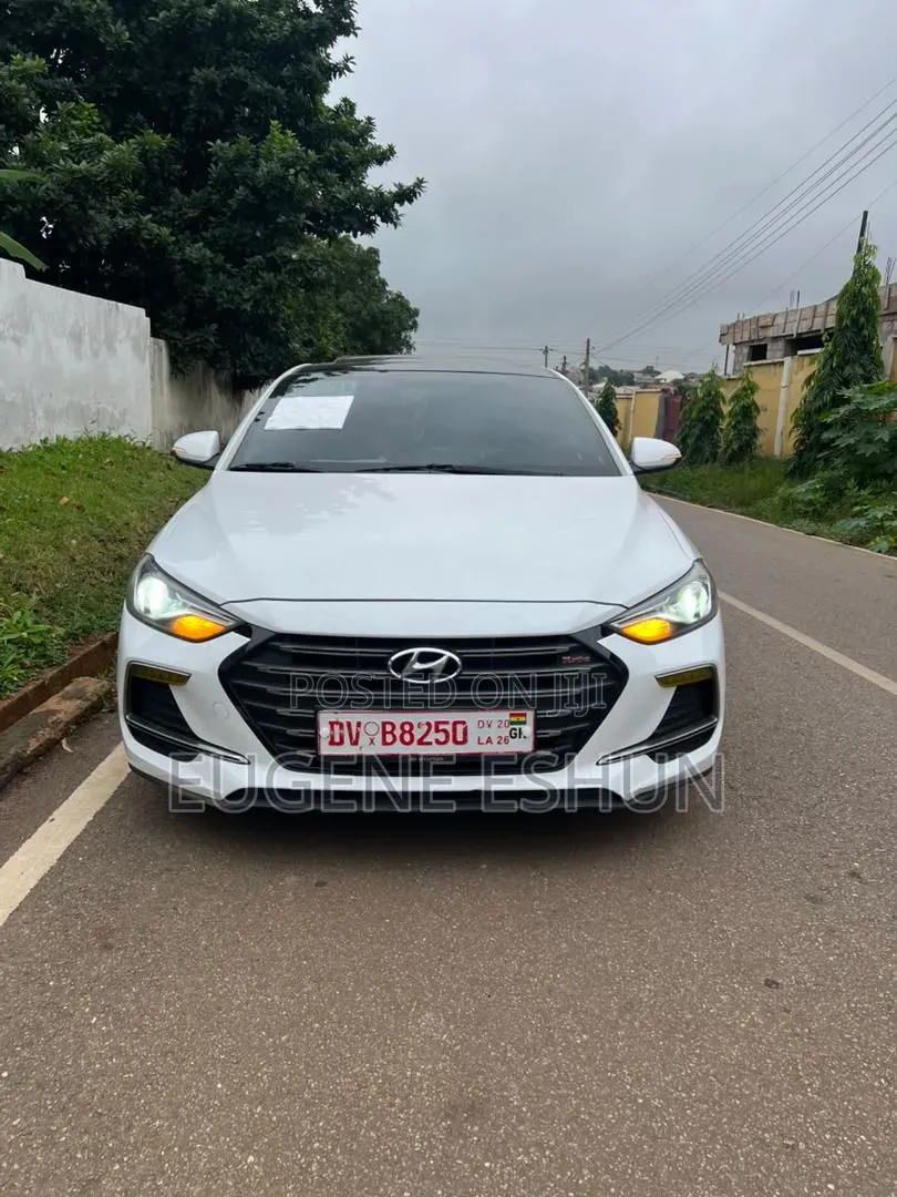 Hyundai Elantra 2018 White