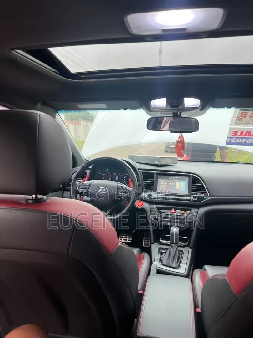 Hyundai Elantra 2018 White