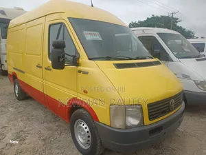 Volkswagen LT 2004 Yellow