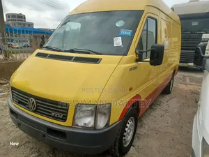 Volkswagen LT 2004 Yellow