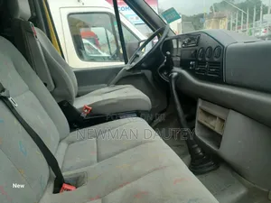 Volkswagen LT 2004 Yellow