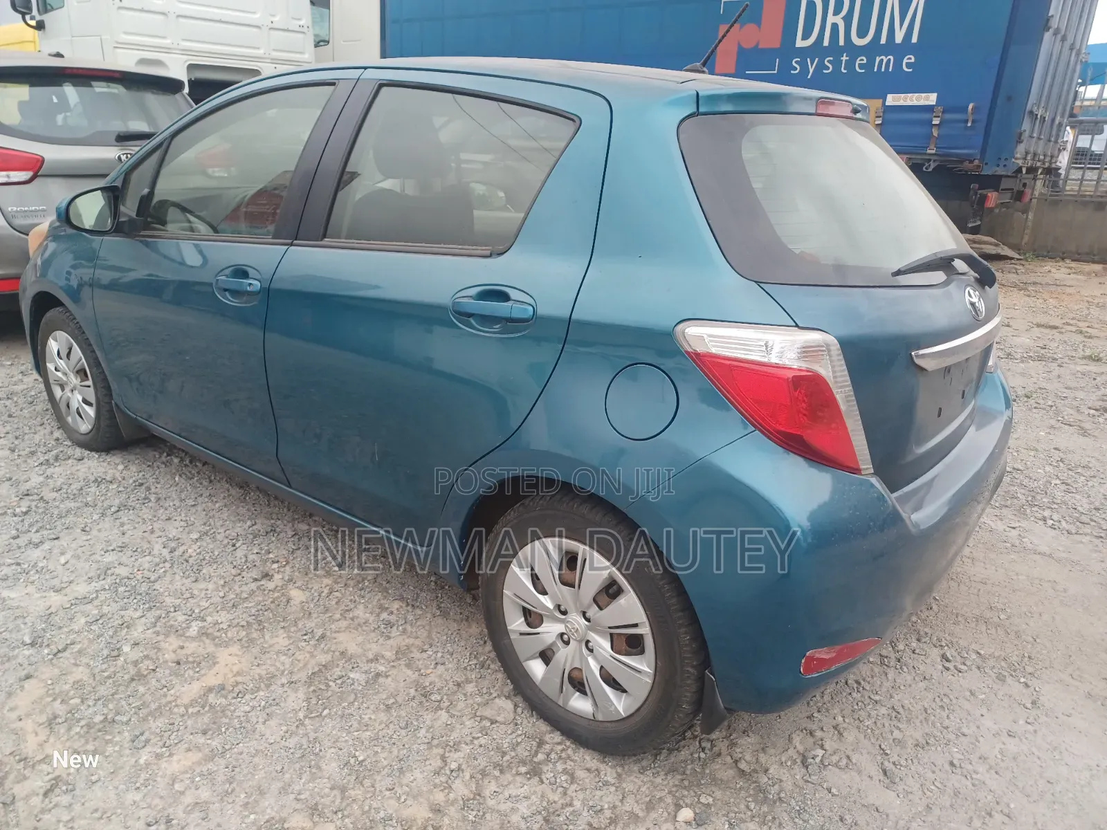 Toyota Yaris 2014 Green