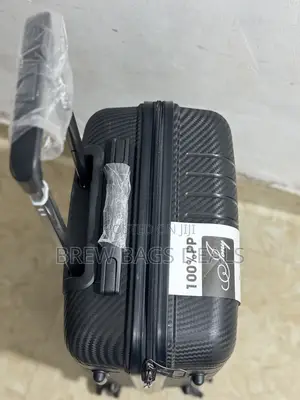 Premium Quality Ultra Strong 20 Inches Small Size Traveling Bag.