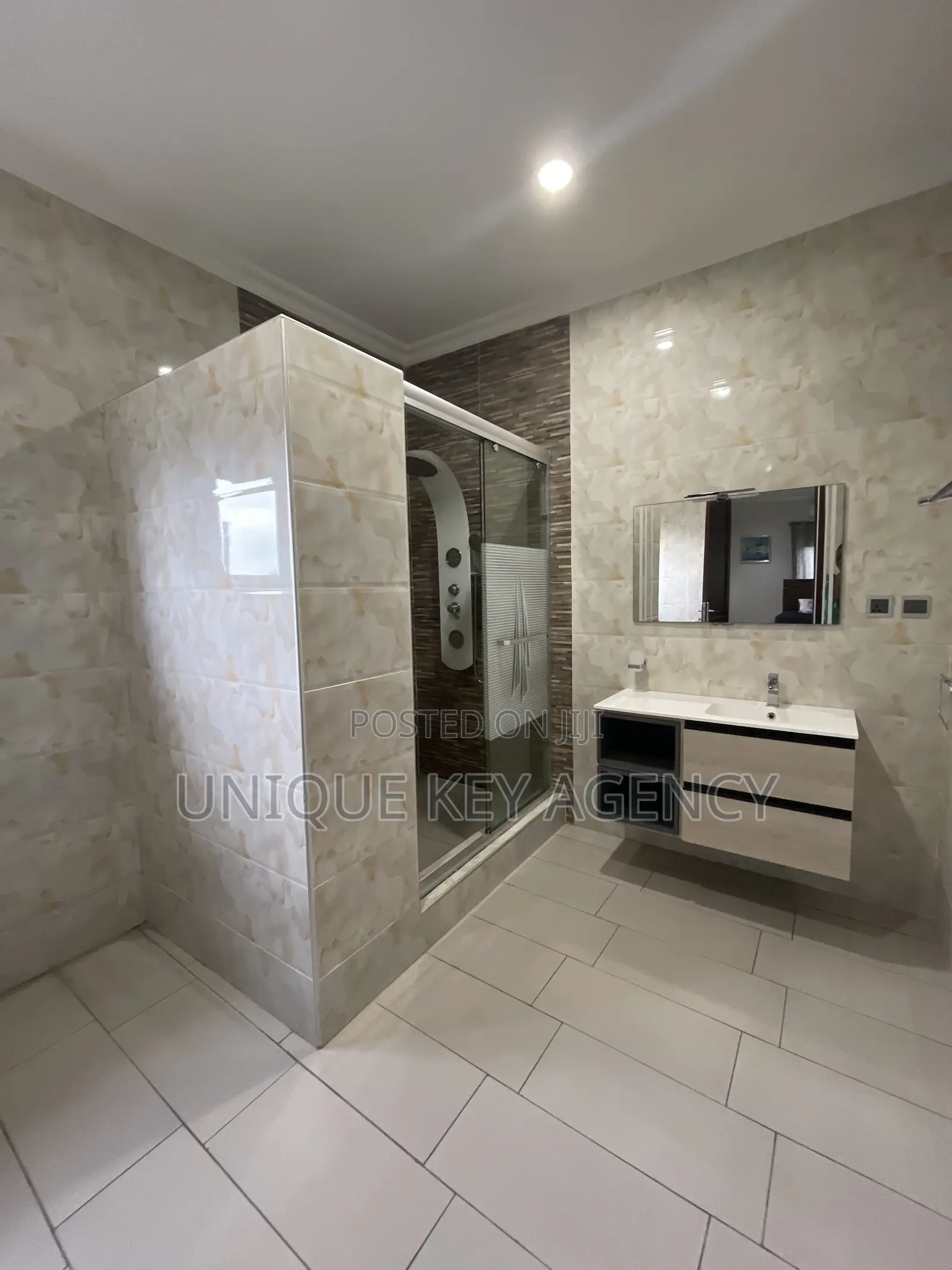 Furnished 3bdrm Apartment in Unique Key Agency, Accra Metropolitan