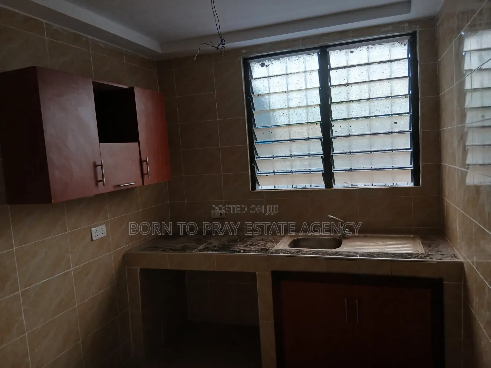 2bdrm Apartment in Born To Pray Estate, Ejisu-Juaben Municipal for rent