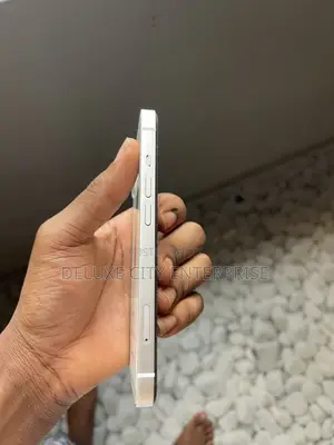 Apple iPhone 13 128 GB White