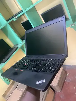 Laptop Lenovo ThinkPad E531 8GB Intel Core i3 HDD 500GB