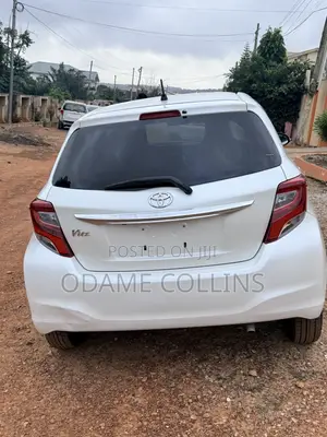 Toyota Vitz 1.3 AWD 5dr 2014 White