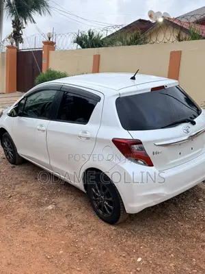 Toyota Vitz 1.3 AWD 5dr 2014 White