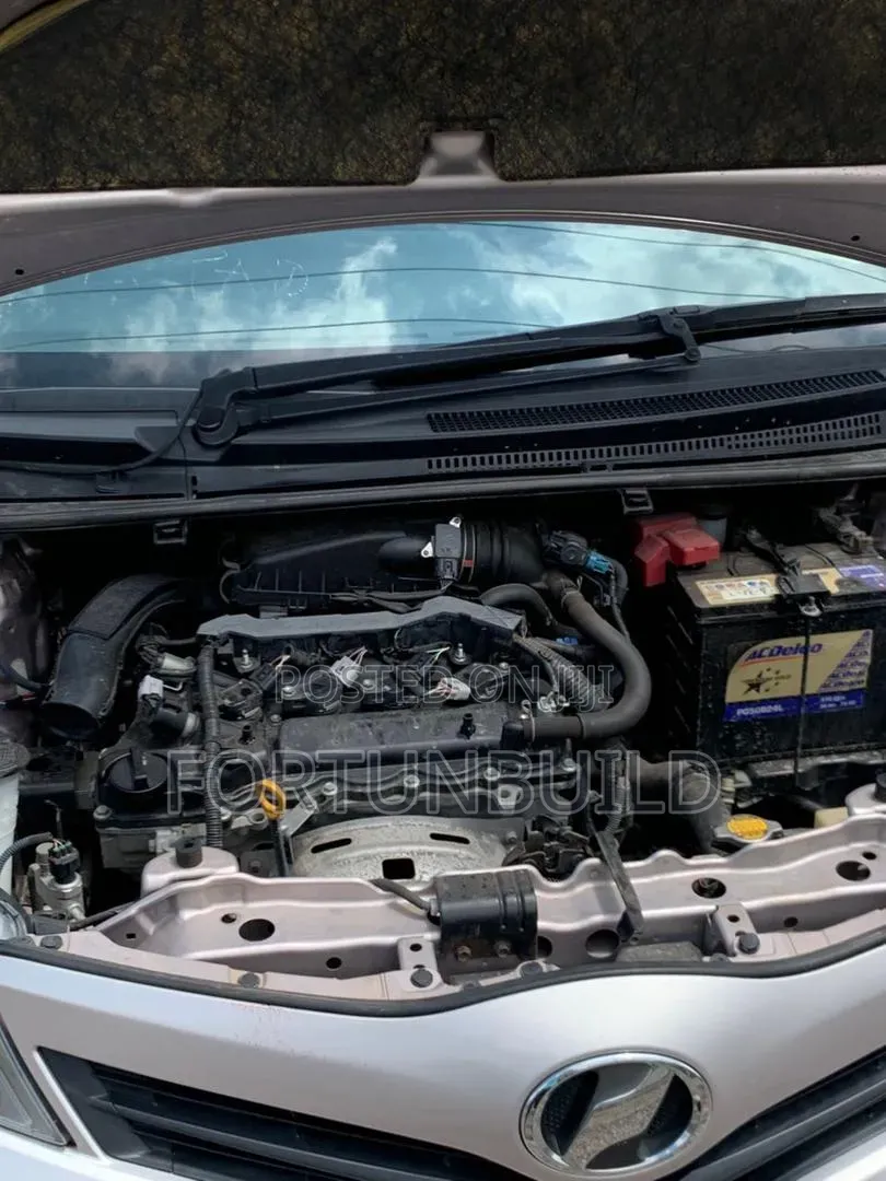 Toyota Vitz 2015 Gray