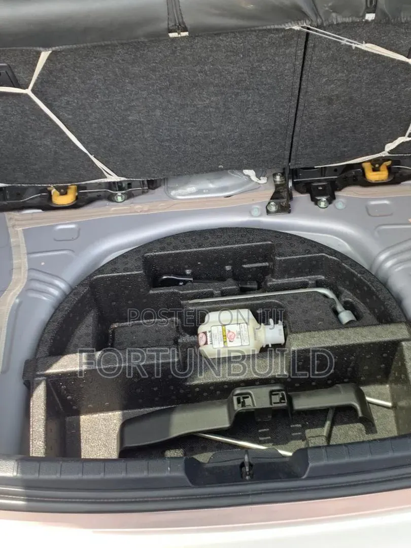 Toyota Vitz 2015 Gray