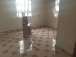 3bdrm Apartment in Oforikrom Poku, Kumasi Metropolitan for rent