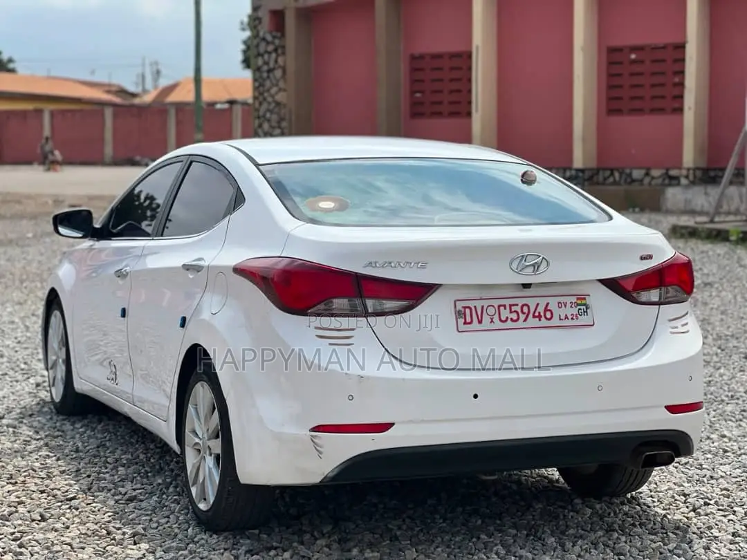 Hyundai Avante 2013 White