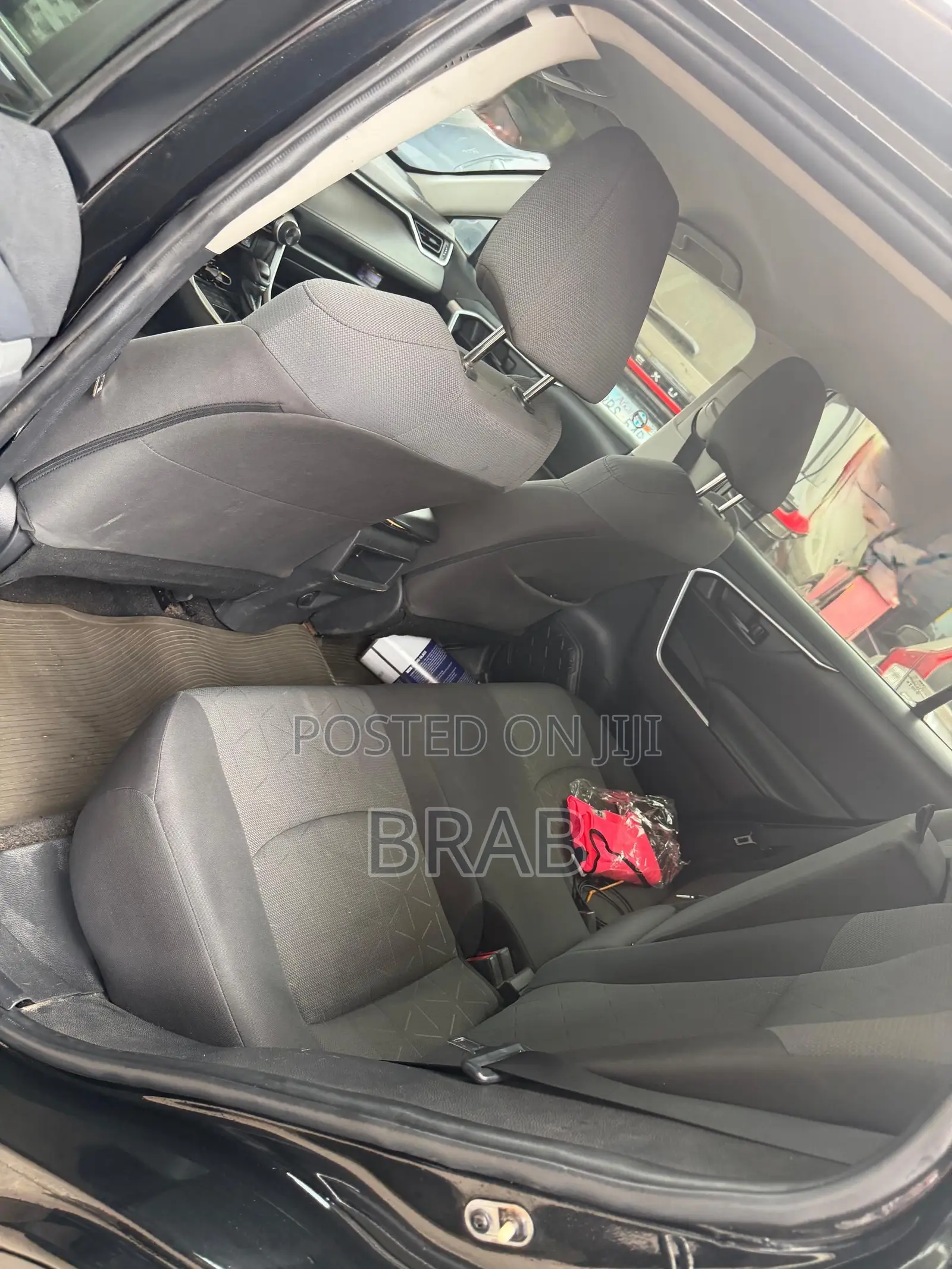 Toyota RAV4 LE AWD 2020 Black