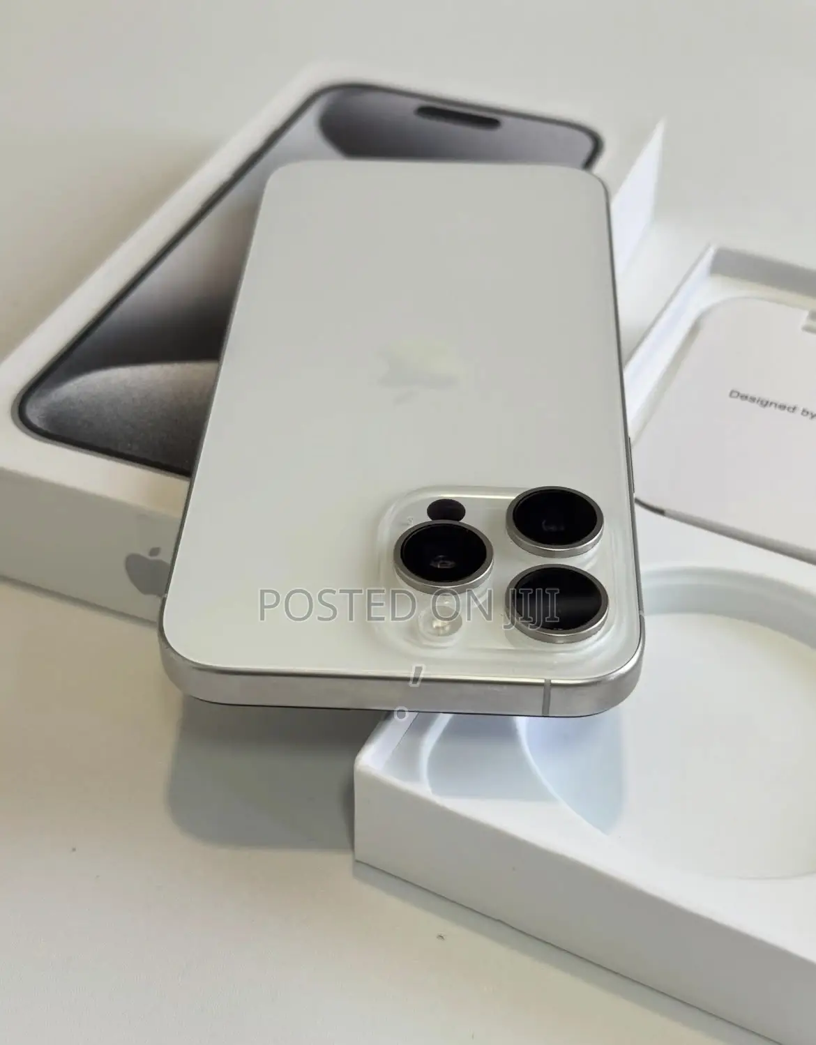 New Apple iPhone 15 Pro Max 256 GB White