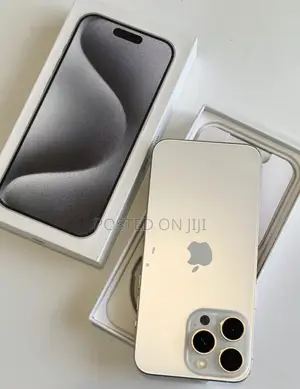 New Apple iPhone 15 Pro Max 256 GB White