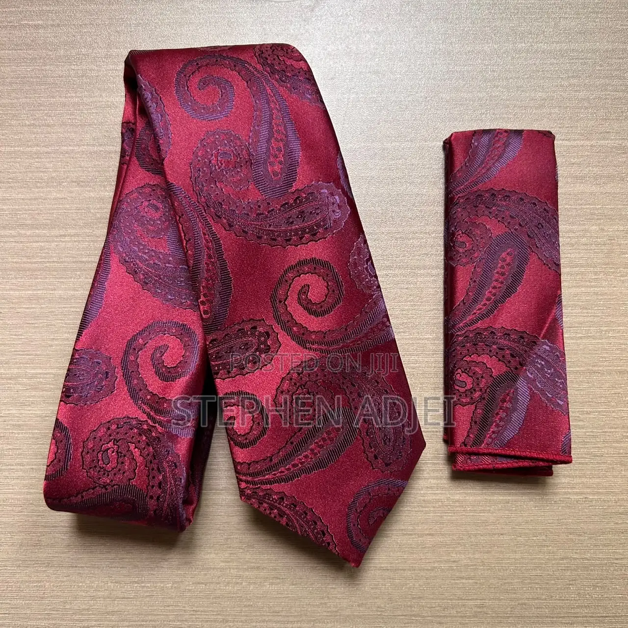 Flying Tie With Pocket Square
