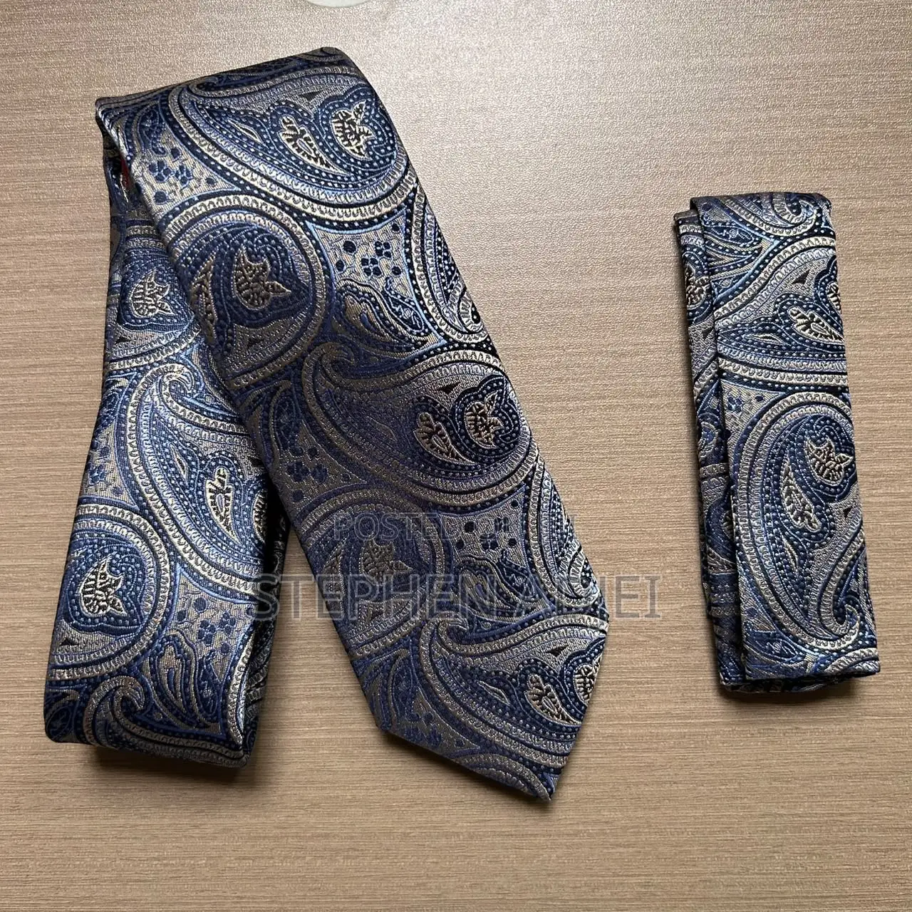 Flying Tie With Pocket Square