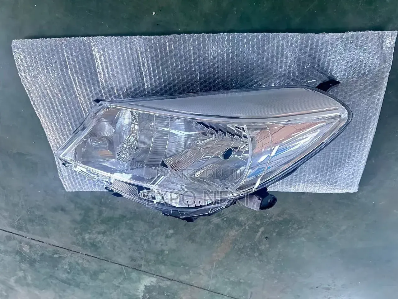 Toyota Vitz (Also Sold as the Toyota Yaris) 2011-2014 Head Light