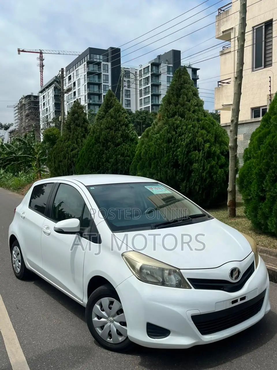 Toyota Vitz 2011 White